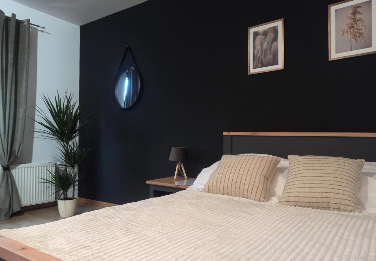 Cztery Katy W Rynku Apartman Wałbrzych Kültér fotó